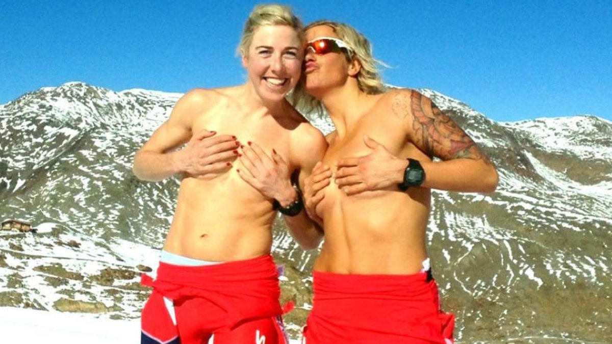 Kristin Störmer Steira och Vibeke Skofterud viker ut sig – från sitt träningsläger i italienska Val Senales. 